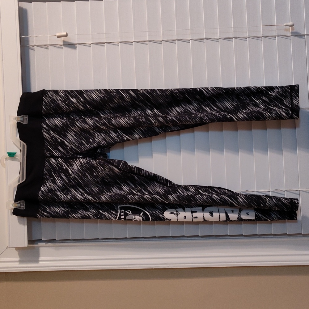 NFL Raiders Leggings Size XL
